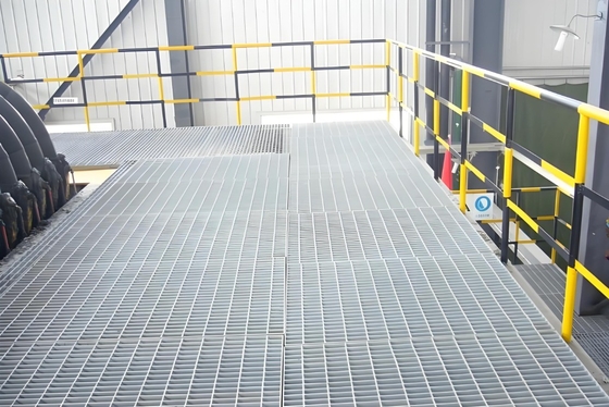 ボイラー産業 重用 銀 鉄筋 鉄筋 階段  cat ladder with catwalk ボイラー産業 重用 銀 鉄筋 鉄筋 鉄筋 鉄筋 鉄筋 鉄筋